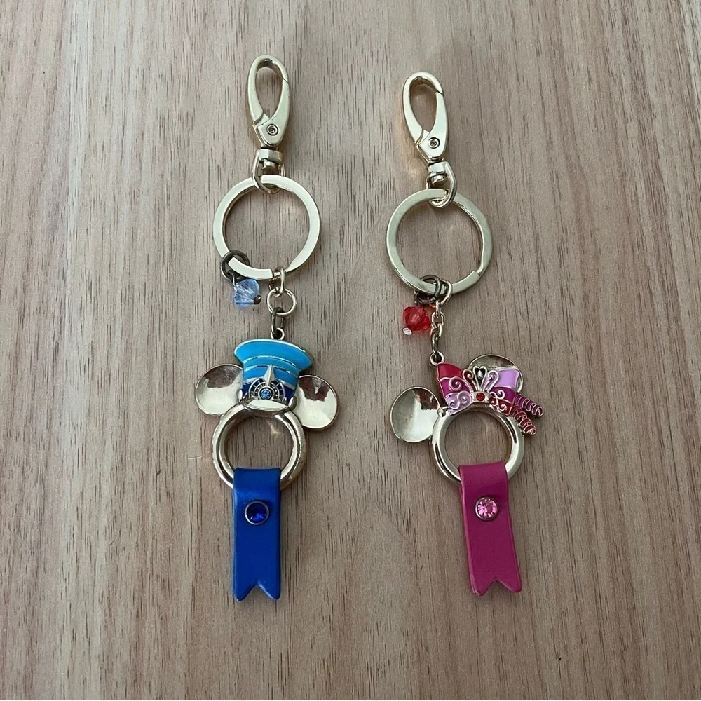 TOKYO DISNEY Mickey Mouse and Minnie Matching Train Handle Keychains Blu…